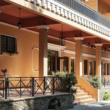 Zorbas Hotel *